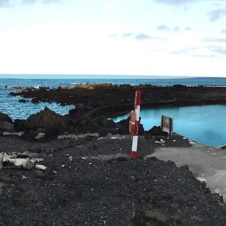 Costa Jameos Oceanfront-lava Pools アパート *