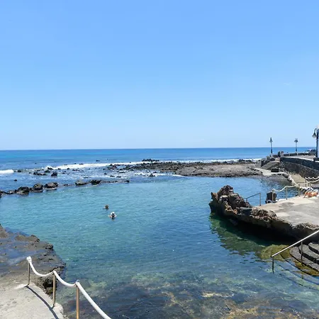 Costa Jameos Oceanfront-lava Pools Apartman *